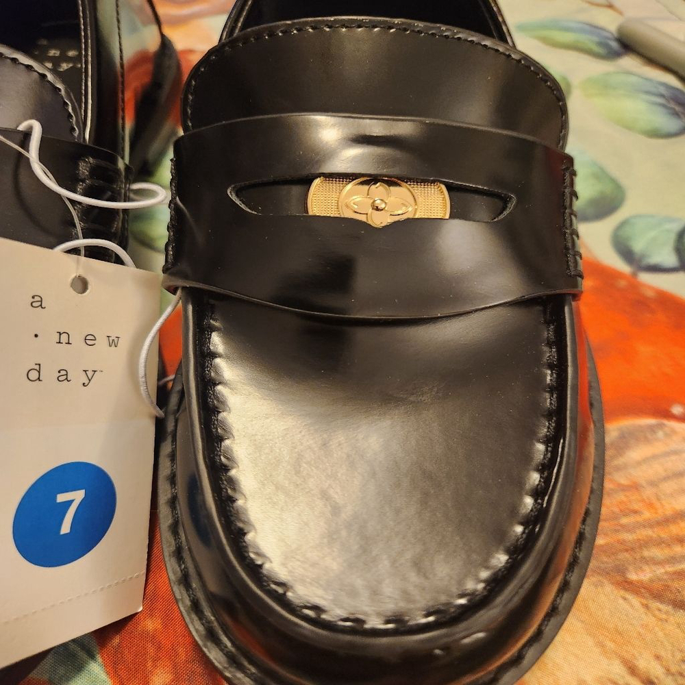 A new day Phyllis Penny Loafers with Memory Foam Insole - Picture 2 of 7